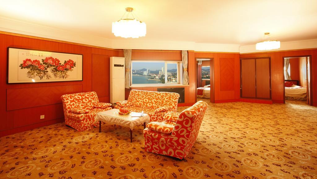 Donghai Grand Hotel Čching-tao Pokoj fotografie