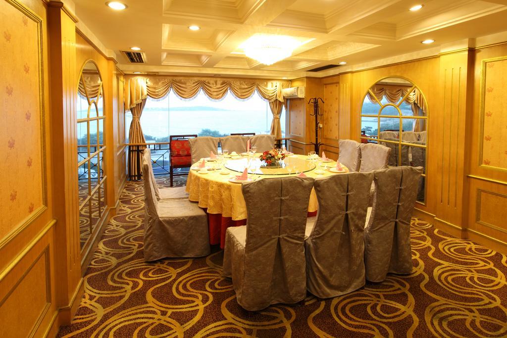 Donghai Grand Hotel Čching-tao Exteriér fotografie