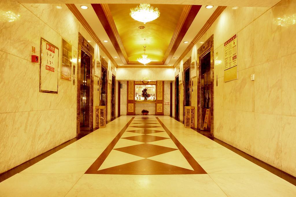 Donghai Grand Hotel Čching-tao Exteriér fotografie